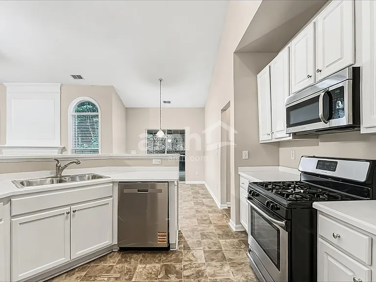 2259 Howell Farms Trl NW — Photo 3
