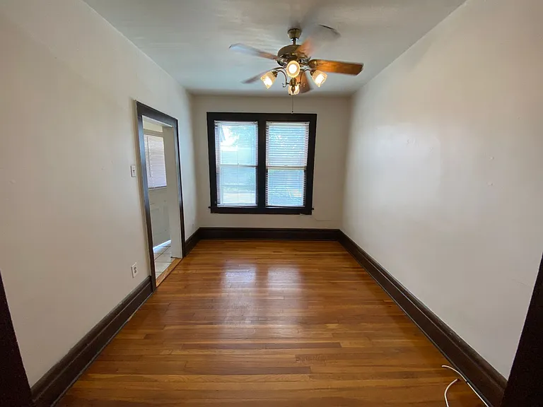 Indianola Ave 2498-2512 TPP — Photo 2