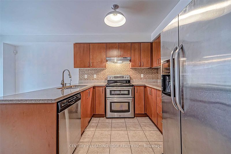 Ajax House for rent - 4 Bedrooms — photo 22
