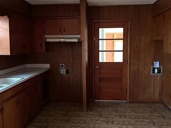3rd image of 710 Lake Sequoyah Dr