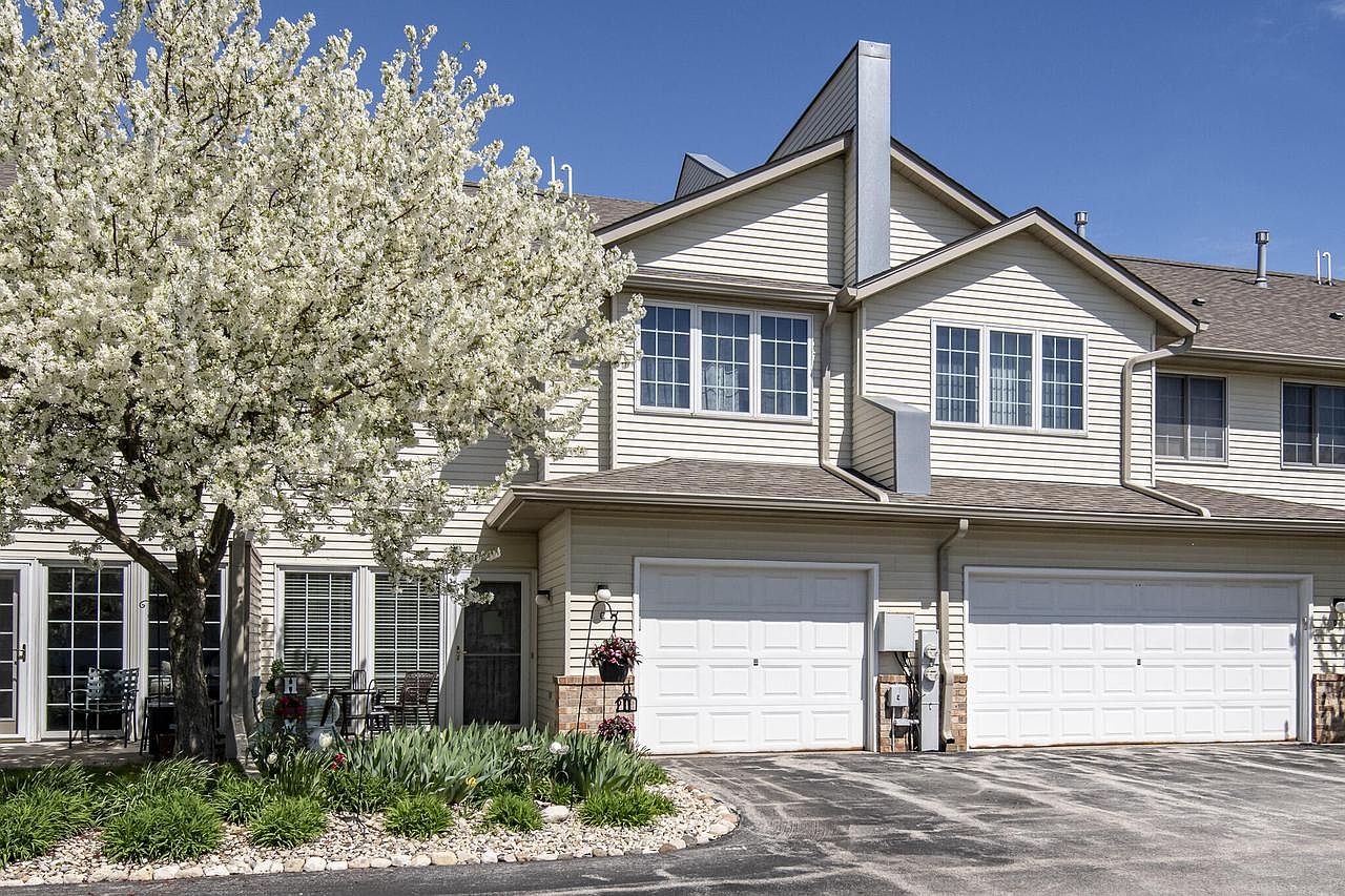 2415 Fox River PARKWAY UNIT C, Waukesha, WI 53189 Zillow