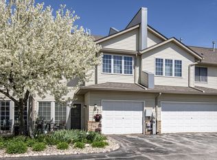 2415 Fox River Pkwy UNIT C, Waukesha, WI 53189
