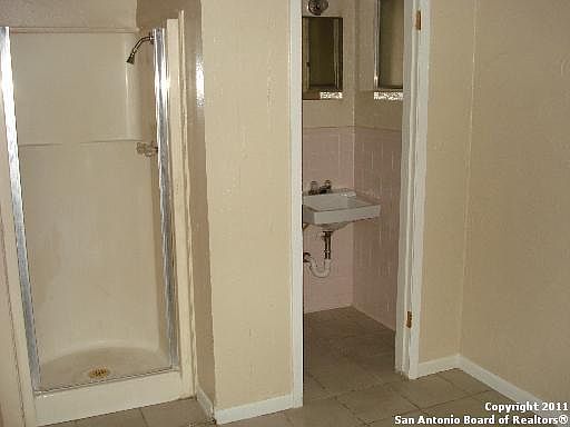 5th image of 5015 Hemphill Dr