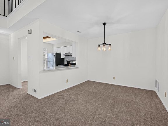 5th image of 2706 Heatherstone Ct