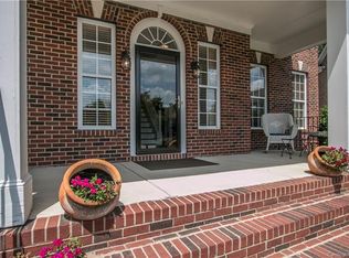 108 Saint Giles Ct, Belmont, NC 28012