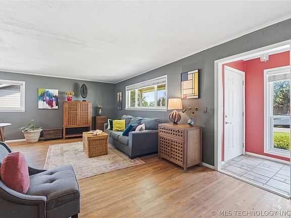 5th image of 5733 E 25th St