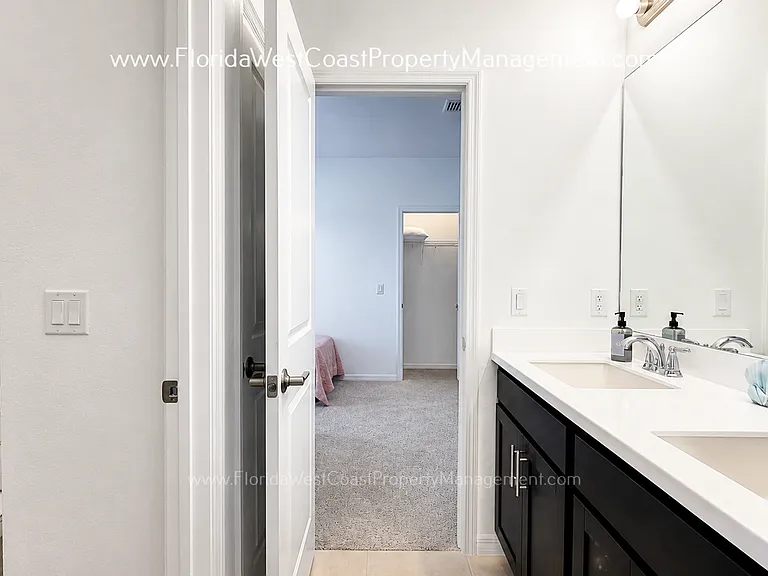 6394 Grandview Hill Ct — Photo 36