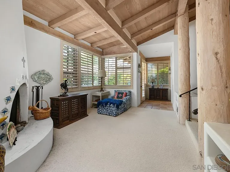 17240 Avenida De Acacias — Photo 27