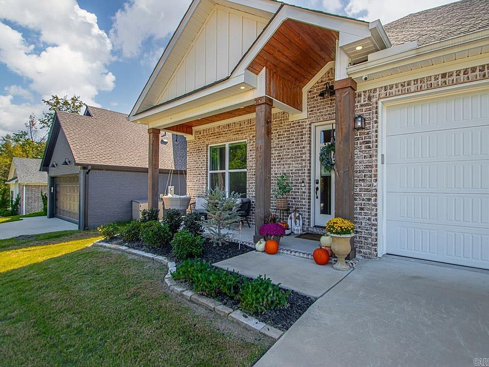 1st image of 2565 Kara Ln