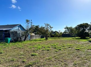 245 S 8th St, Aransas Pass, TX 78336