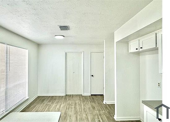 4th image of 8119 Amurwood Dr