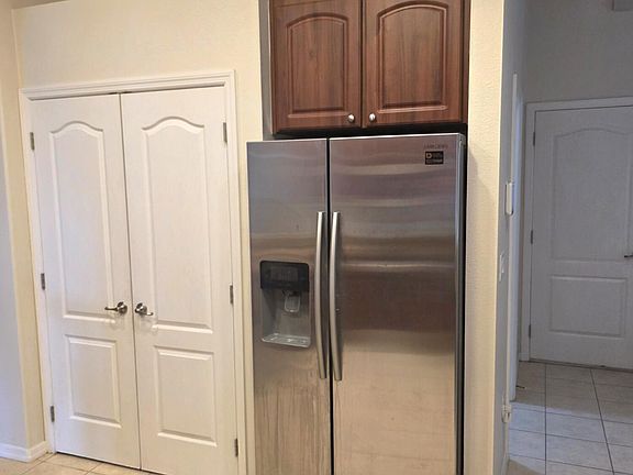 5th image of 4266 High Ridge Ave