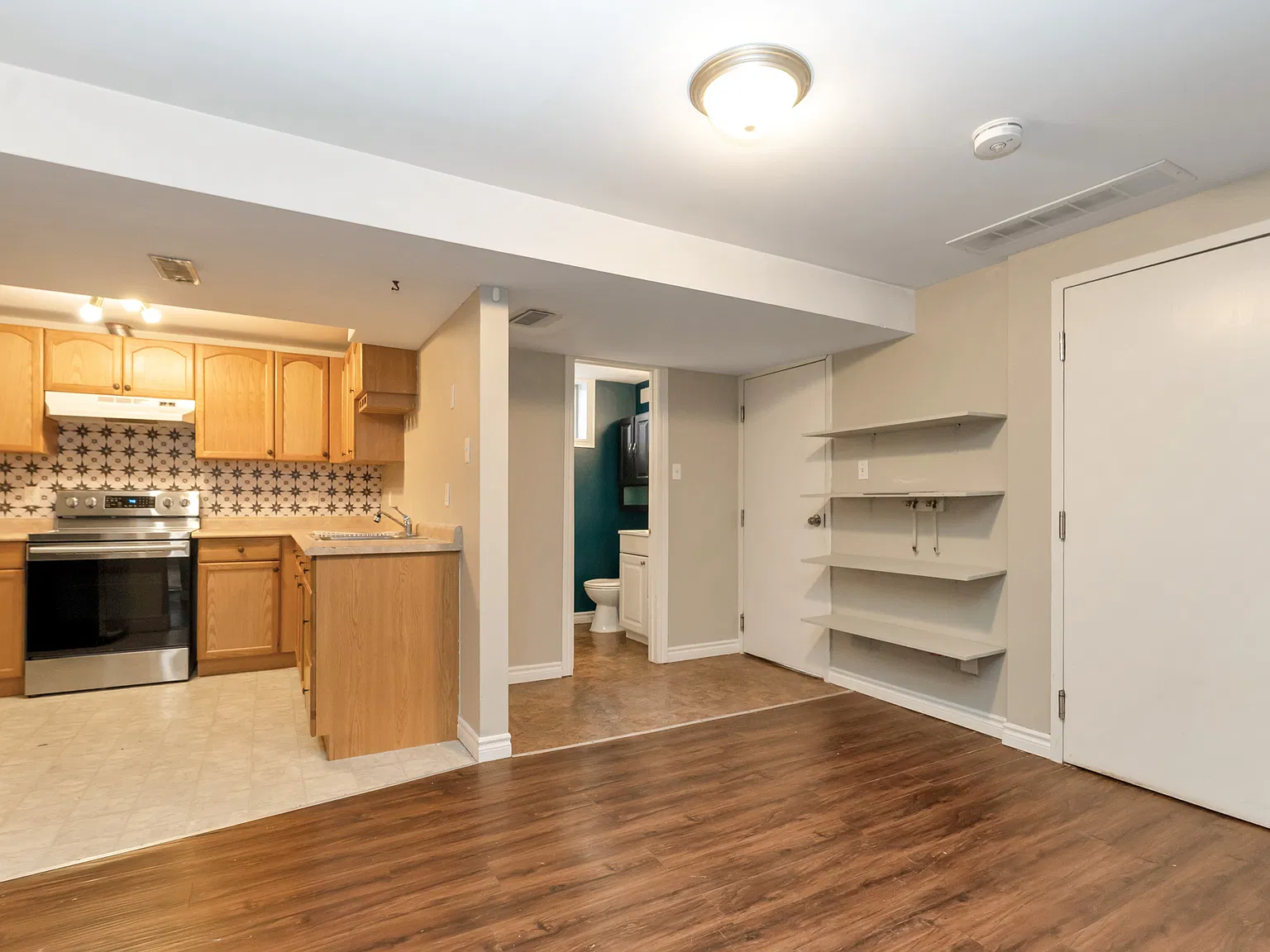 22 Brown Wood Dr, Barrie, ON L4M 6N4, Canada — Photo 3