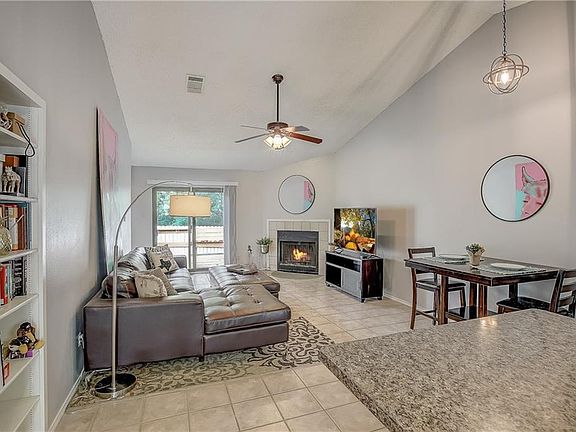 3rd image of 512 Eberhart Ln APT 1702