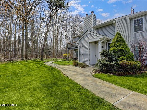 2nd image of 369 Yorkshire Place