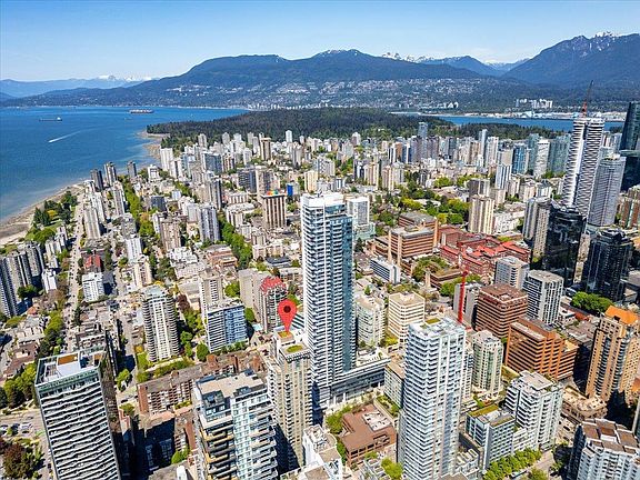 4th image of 1308 Hornby St #1506