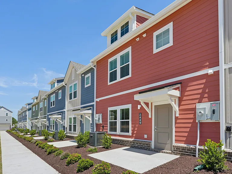Hamlet Falling Creek - Homes & Townhomes for Rent — Photo 40