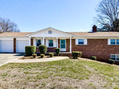 286 Valley Rd, Hickory, NC, 28601