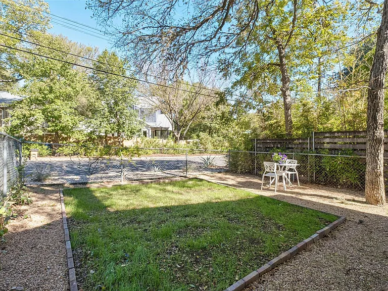 515 Pecan Grove Rd #A — Photo 3