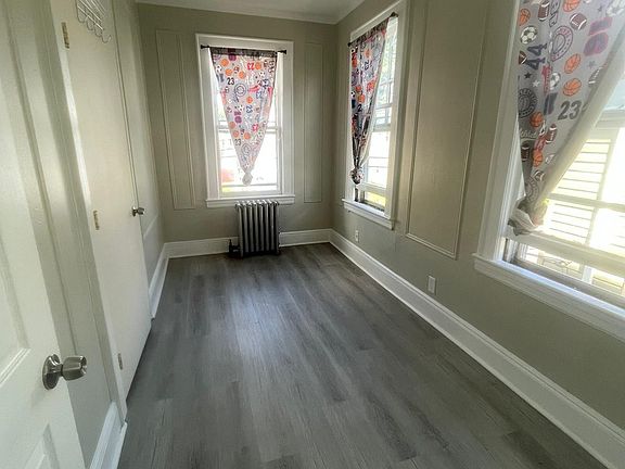 5th image of 55 Melville Pl #2L