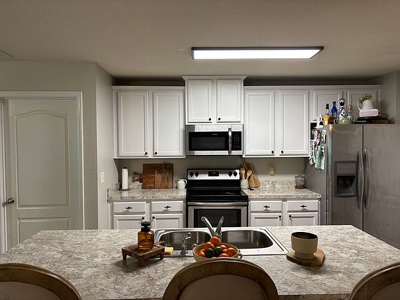 5th image of 300 Brooklet Cir