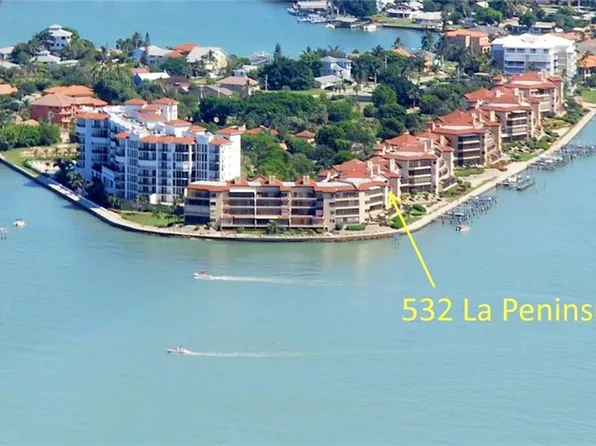 532 La Peninsula Blvd, Naples, FL 34113