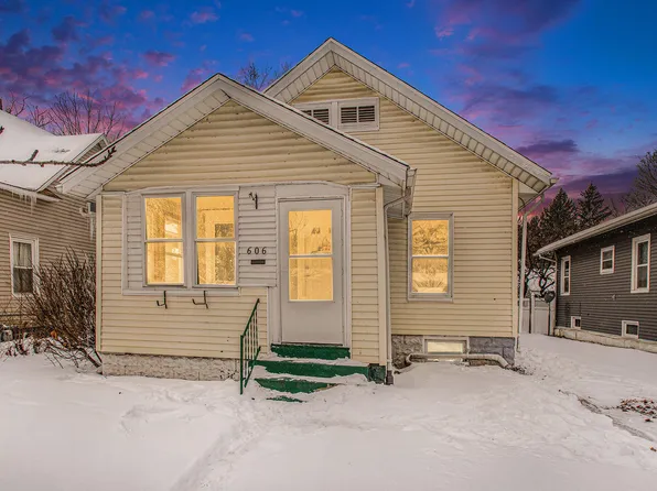 606 S 5th St, Niles, MI 49120