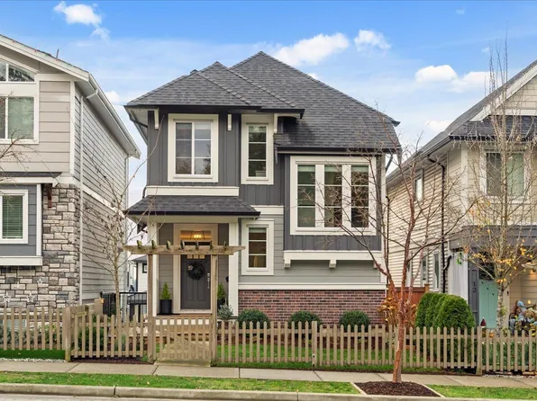 4295 Old Clayburn Rd #11, Abbotsford, BC V3G 0G4