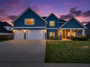 6420 S 60th St, Rogers, AR 72758