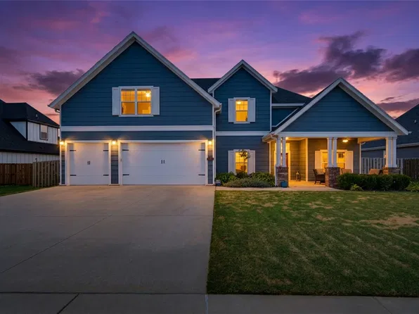 6420 S 60th St, Rogers, AR 72758