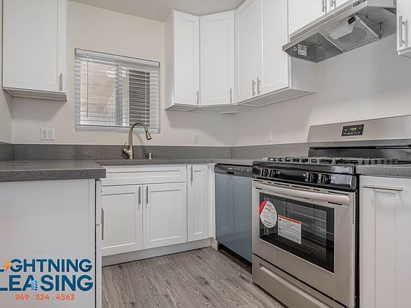 2nd image of 13959 Vanowen St #5