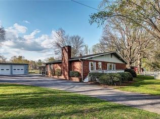 80 Old Turnpike Rd, Mills River, NC 28759