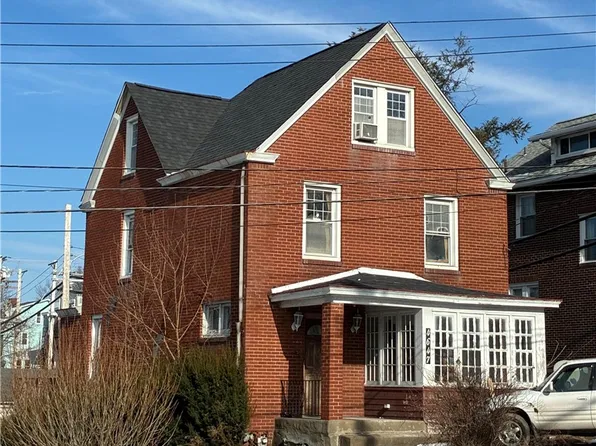 4647 W Run Rd, Pittsburgh, PA 15207