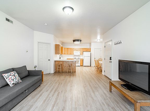 3rd image of 509 N Belmont Pl #269