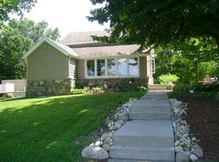 696 Plat Rd, Colgate, WI 53017