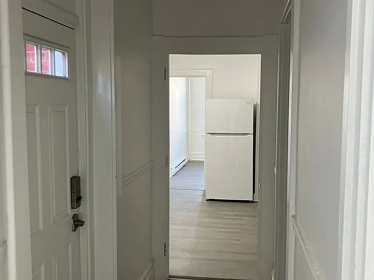 430-432 E Orange St — Photo 18