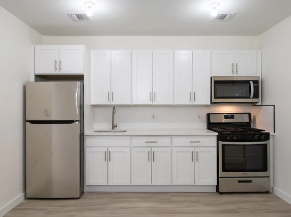 340 Randolph Avenue image 4 of 10