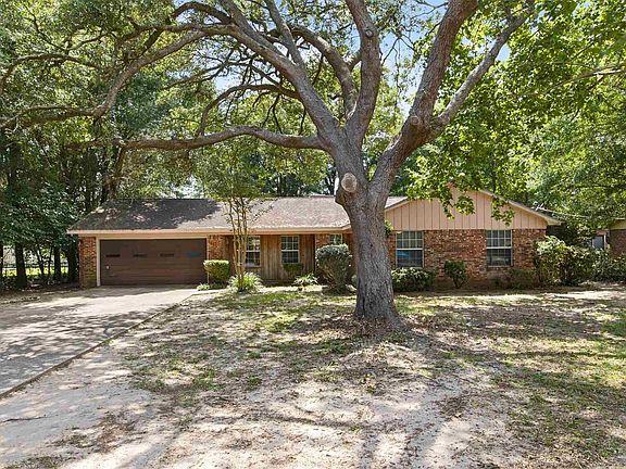2nd image of 6059 Anderson Ln