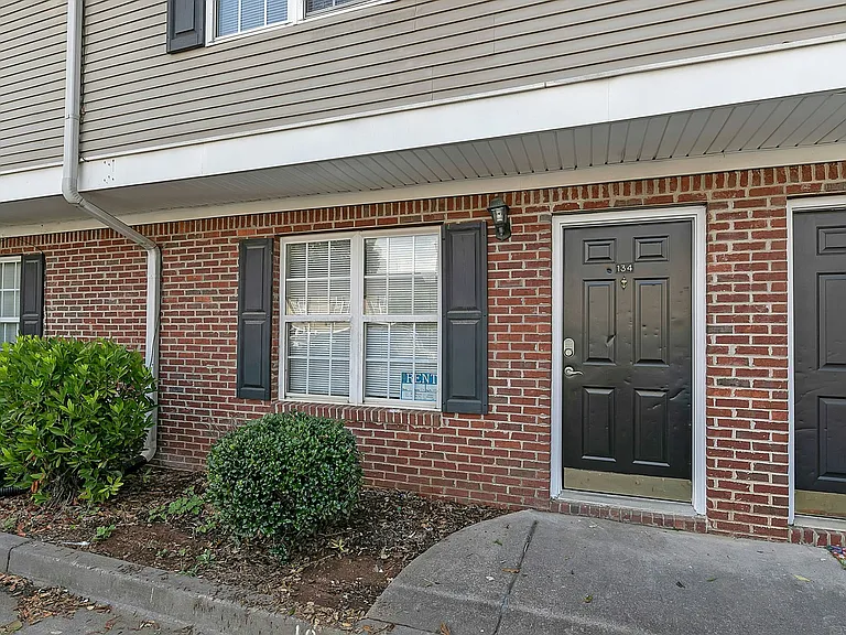 134 Point Place Dr — Photo 24