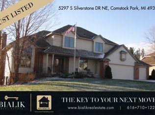 5297 S Silverstone Dr NE, Comstock Park, MI 49321
