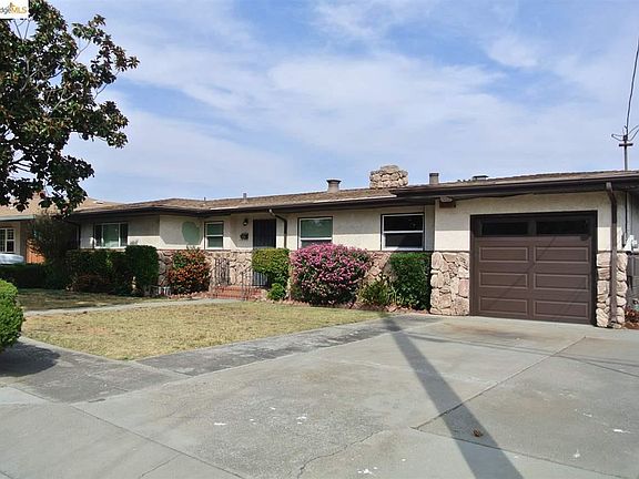 2nd image of 279 Sierra Dr