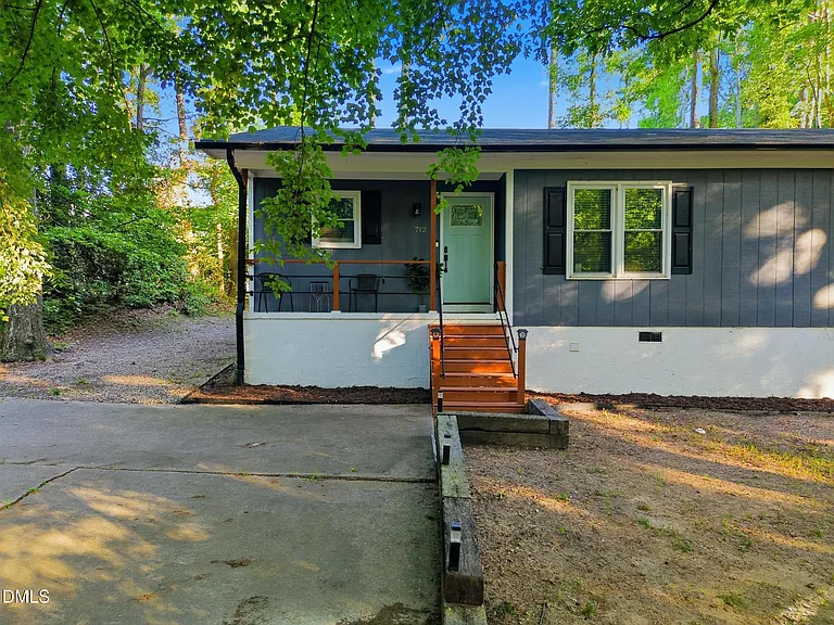 712 Branniff Dr — Photo 1