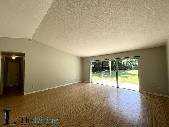 2nd image of 4425 Trescott Dr