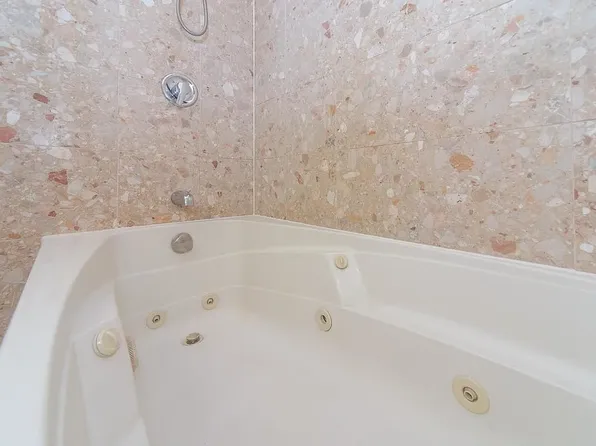 427 Humboldt Street image 37 of 68