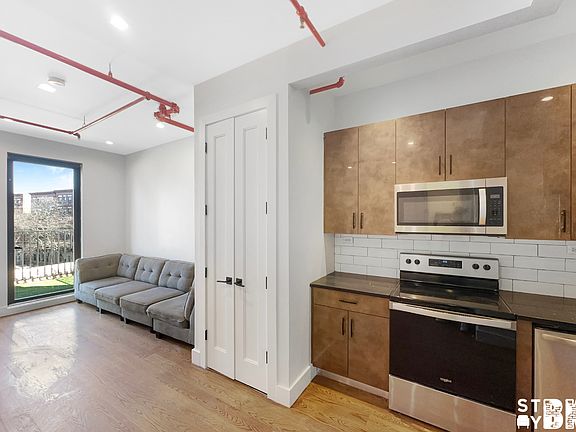 4th image of 1556 Fulton St #4R