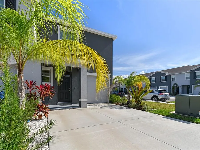 2880 Evergreen Elm Pass — Photo 4