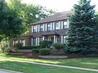 1301 Old Dominion Rd, Naperville, IL 60540