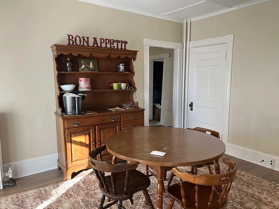 23 Vine St #1