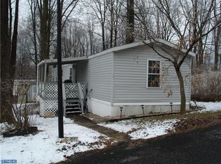 16 Crow La, Honey Brook, PA 19344