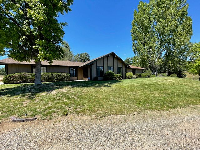 1st image of 45368 Pine River Rd